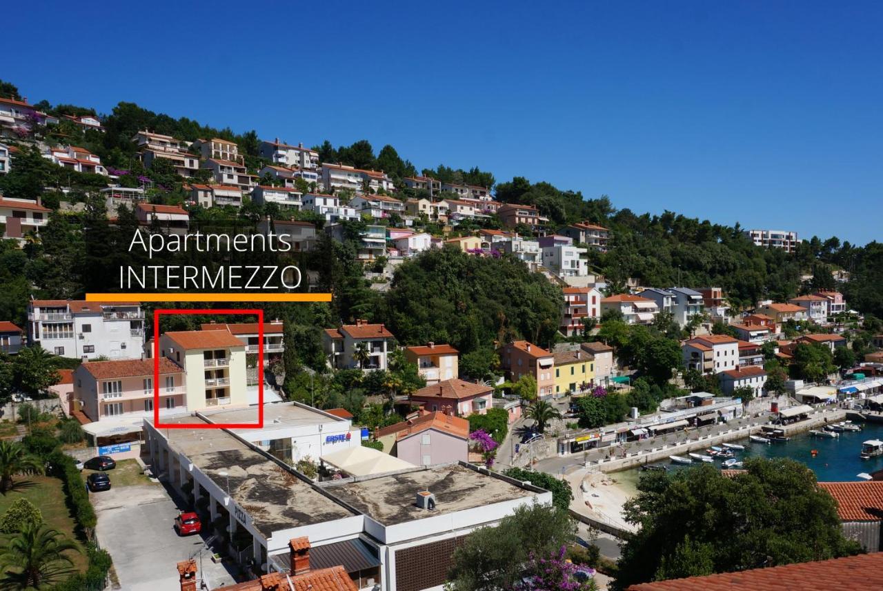 Studio Apartment Michelle - Intermezzo With Sea View Rabac Kültér fotó