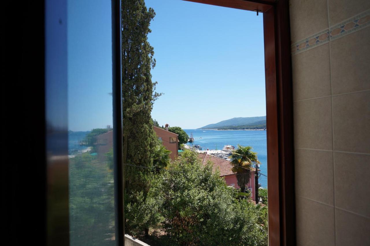 Studio Apartment Michelle - Intermezzo With Sea View Rabac Kültér fotó