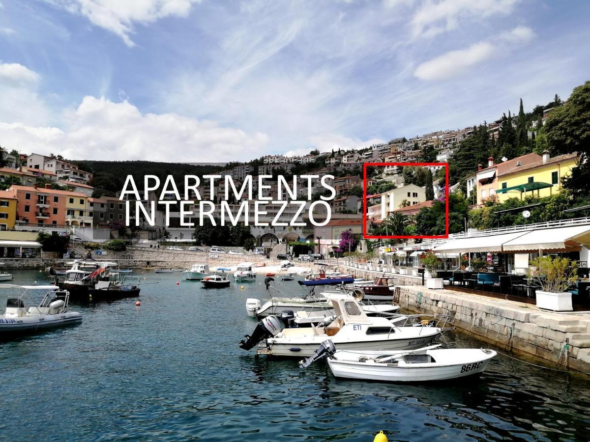 Studio Apartment Michelle - Intermezzo With Sea View Rabac Kültér fotó