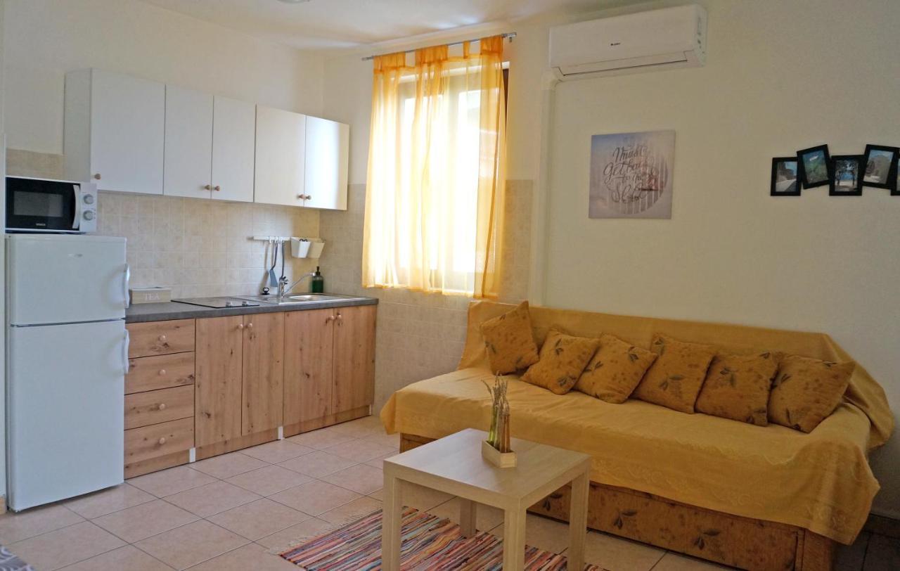 Studio Apartment Michelle - Intermezzo With Sea View Rabac Kültér fotó